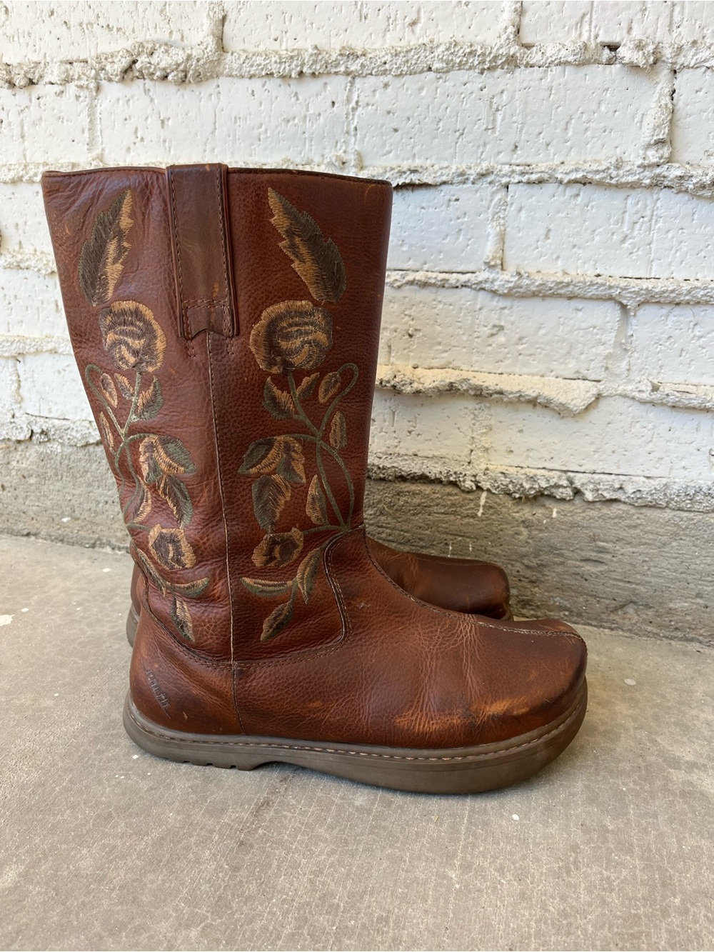 Vintage Leather Wrangler Earth Ochre Embroidered Boots Women’s size 9.5
